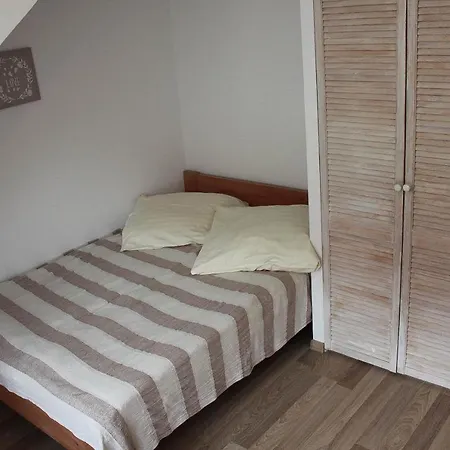 Bursztyn W Sarbinowie Blisko Morza