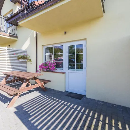 Bursztyn W Sarbinowie Blisko Morza Sarbinowo