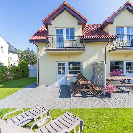 Bursztyn W Sarbinowie Blisko Morza Lodge