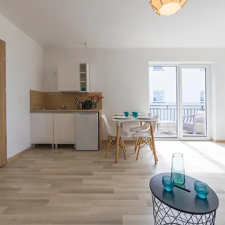 Bursztyn W Sarbinowie Blisko Morza 사르비노보