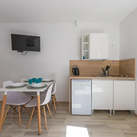 롯지 Bursztyn W Sarbinowie Blisko Morza *