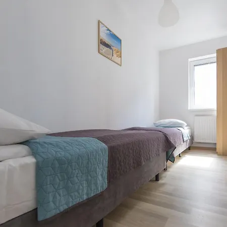 Lodge Bursztyn W Sarbinowie Blisko Morza *