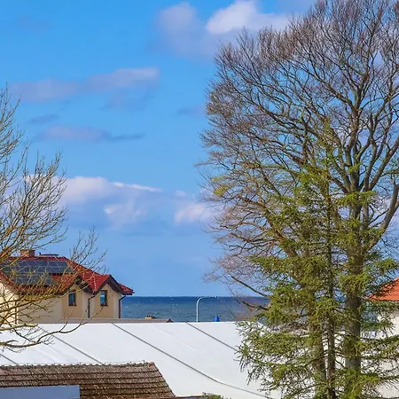 Lodge Bursztyn W Sarbinowie Blisko Morza