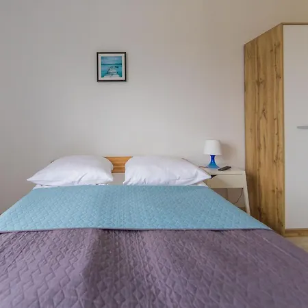 Bursztyn W Sarbinowie Blisko Morza