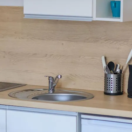 Bursztyn W Sarbinowie Blisko Morza 롯지 *