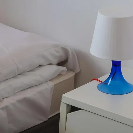 Bursztyn W Sarbinowie Blisko Morza 롯지 사르비노보