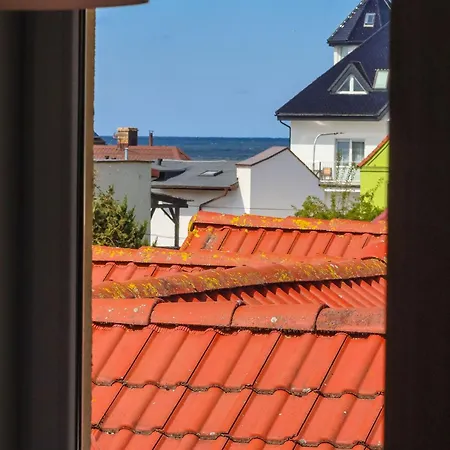 Bursztyn W Sarbinowie Blisko Morza *