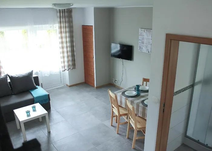 Lodge Bursztyn W Sarbinowie Blisko Morza