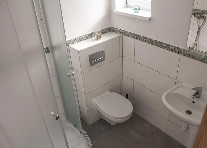 Lodge Bursztyn W Sarbinowie Blisko Morza *