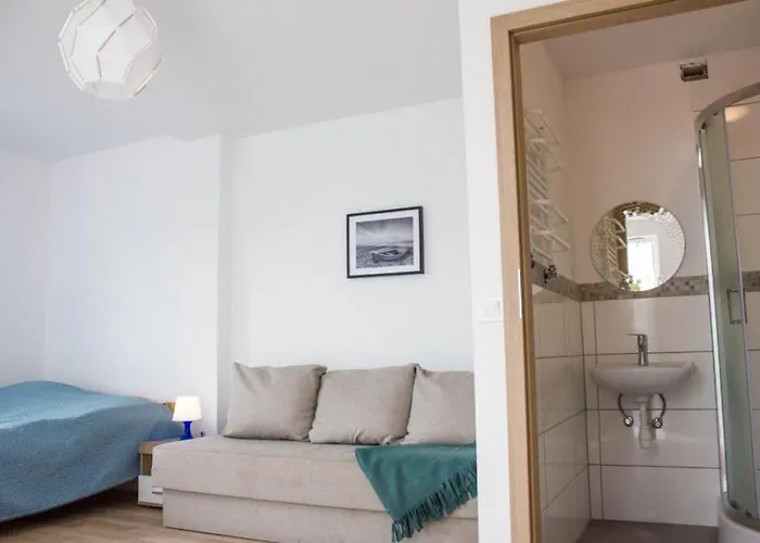 Bursztyn W Sarbinowie Blisko Morza