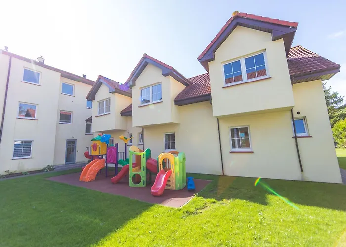 Lodge Bursztyn W Sarbinowie Blisko Morza
