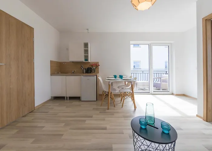 Bursztyn W Sarbinowie Blisko Morza Sarbinowo