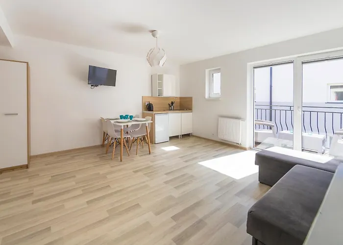 Lodge Bursztyn W Sarbinowie Blisko Morza