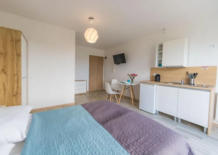 Bursztyn W Sarbinowie Blisko Morza