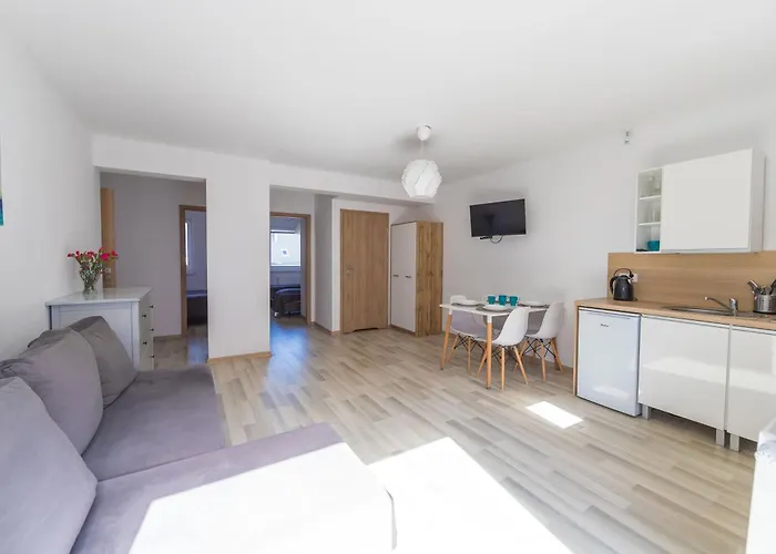 Bursztyn W Sarbinowie Blisko Morza Lodge *