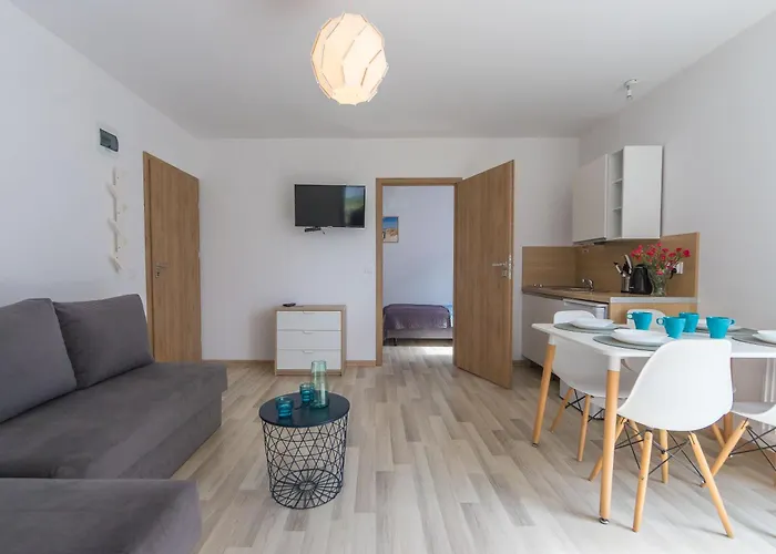 Lodge Bursztyn W Sarbinowie Blisko Morza