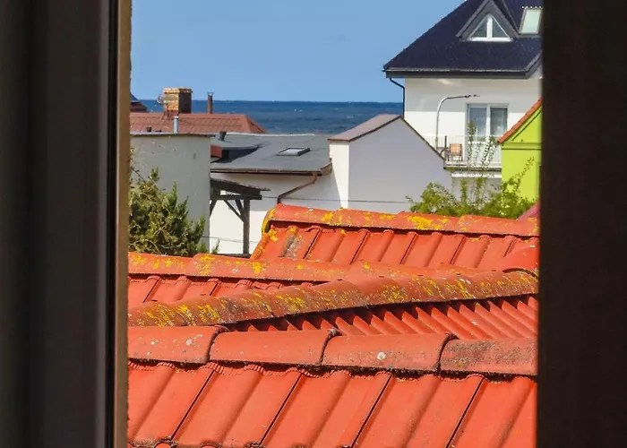 Bursztyn W Sarbinowie Blisko Morza *